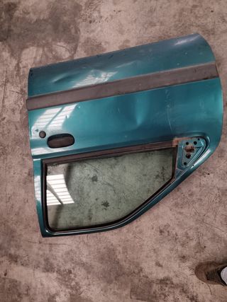 Puerta Delantera Izquierda Ford Fiesta IV