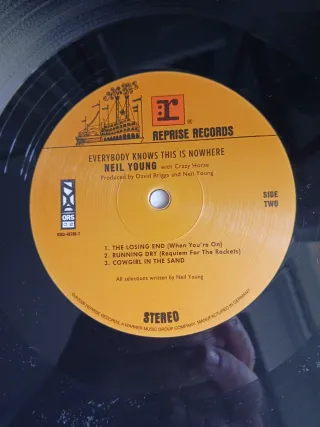 Vinilo Neil Young Everybody Knows This Is Nowhere