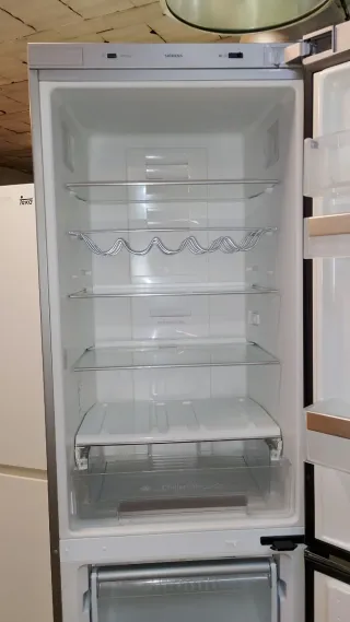 NEVERA SIEMENS Aceros INOXIDABLE 2A OPORTUNITAT