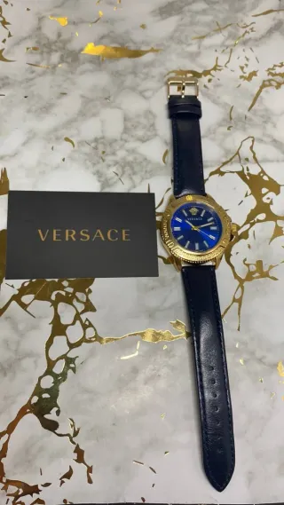 Reloj Versace con Caja y Tarjeta incluida
