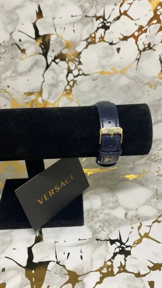 Reloj Versace con Caja y Tarjeta incluida