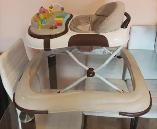 Correpasillos infantil con actividades