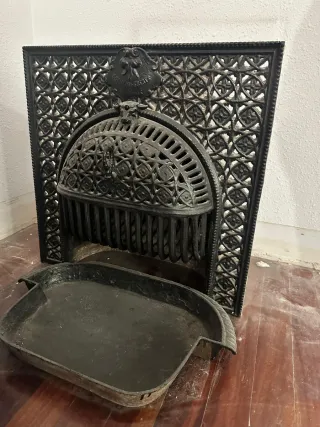 Antigua chimenea de fundición – Corneau Frères