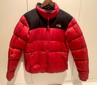 The North Face Chaqueta Nuptse 700 Roja Negra