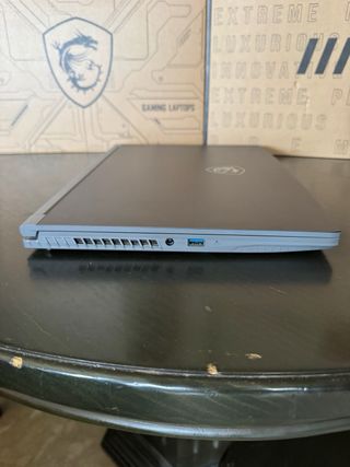 Ordenador portátil MSI gaming.