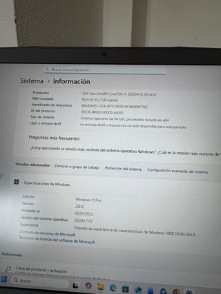 Ordenador portátil MSI gaming.