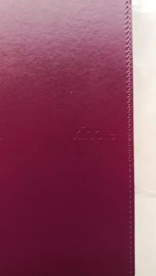 Funda ORIGINAL Amazon Kindle Touch. Púrpura.