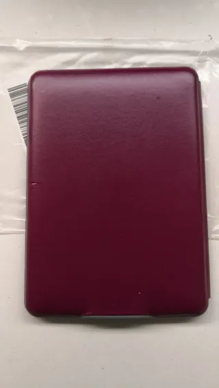 Funda ORIGINAL Amazon Kindle Touch. Púrpura.