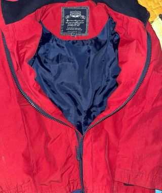 Abrigo y cortavientos niño