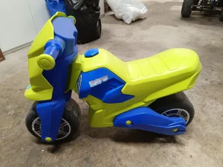 Moto de juguete para niños