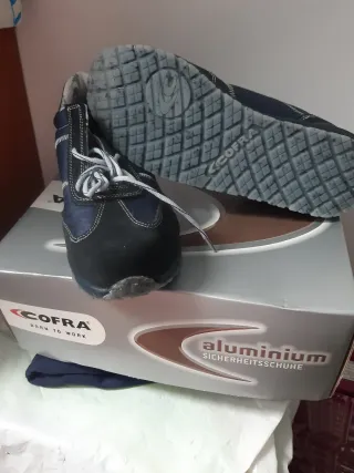 Zapatos de trabajo Cofra puntera reforzada