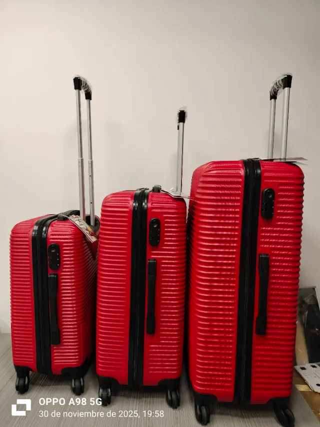 SET DE MALETAS ROJAS ✈️✈️✈️