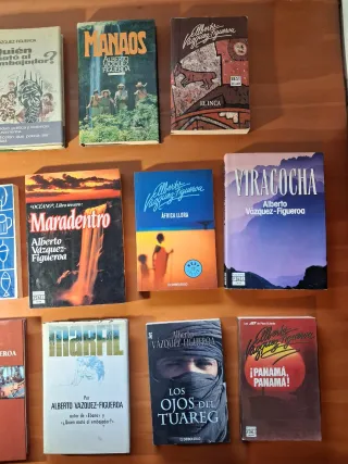 Lote libros Alberto Vázquez-Figueroa