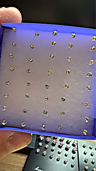 2 pares de circonitas brillantes pequeñas