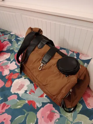 Bolso marrón para mascotas sin estrenar