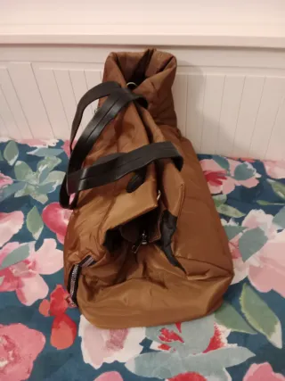 Bolso marrón para mascotas sin estrenar