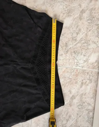 Falda mini vintage negra talla 40