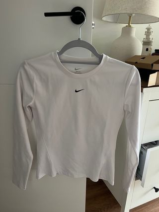 Camiseta entrenamiento Nike manga larga blanca