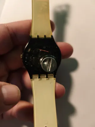 Swatch Gent GB210 The Man With Golden Gun