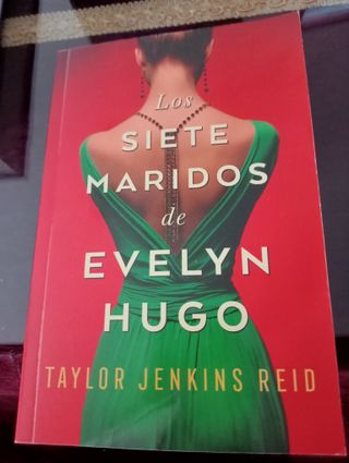 Los siete maridos de Evelyn Hugo (Spanish Edition)