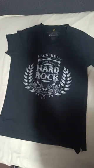 Camiseta Hard Rock Negra