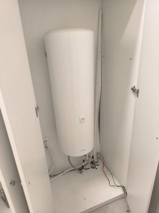 2 Termos Eléctricos Haier 100 l capacidad cada /1