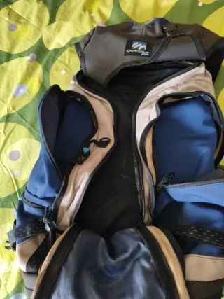 Mochila de Montaña Quechua Beige y Azul