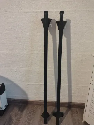 Soportes para esquís negros