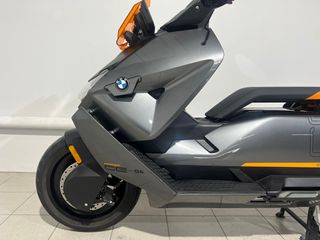 BMW CE-04 2025