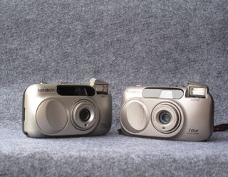 Lotto di 3 Fotocamere Minolta Riva Zoom - 35mm