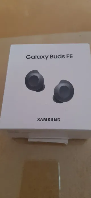 Auriculares Samsung Inalámbricos Negros y Blancos