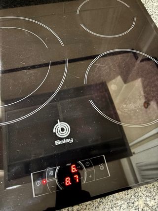 Vitrocerámica Balay (1 fuego no funciona)