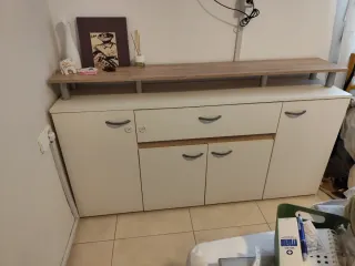 Aparador blanco y cambria nórdico