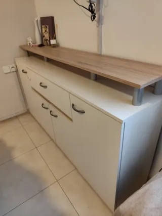 Aparador blanco y cambria nórdico