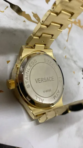 Reloj Versace Dorado y Negro