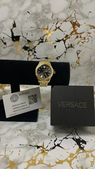 Reloj Versace Dorado y Negro