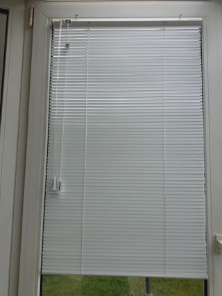 Persiana veneciana BANDALUX 62x102X 1,6cm