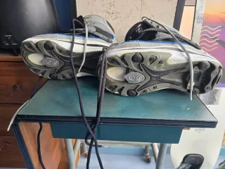 Equipo Snowboard: Tabla, Botas y Fijaciones