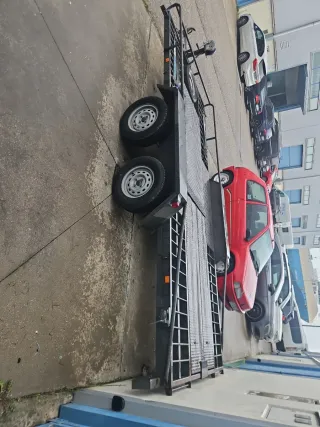 Plataforma de carga para coches. 2000k