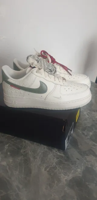 Nike Air Force 1 Año Nuevo Serpiente Talla 40