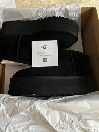 Botas UGG Ultra Mini Plataforma Negras