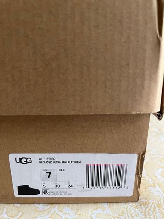 Botas UGG Ultra Mini Plataforma Negras