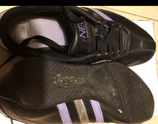 Zapatillas Adidas Neo Negras y Moradas