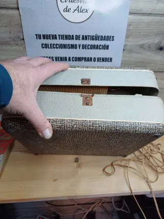 ANTIGUO TOCADISCOS JOBOPHONE DE MALETA