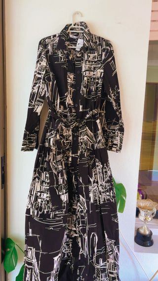 Vestido largo estampado blanco y negro