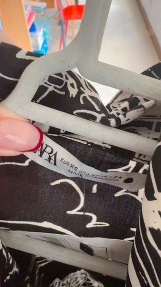 Vestido largo estampado blanco y negro