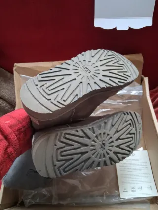 Botas UGG grises de ante