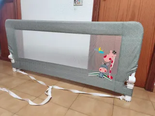 Barrera de seguridad para cama infantil