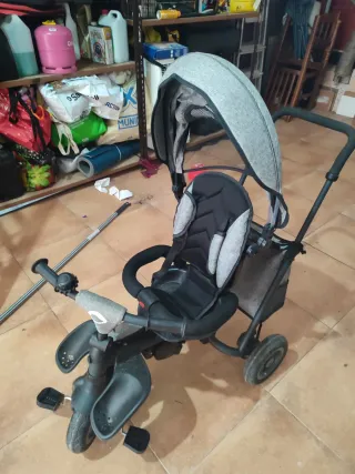 Triciclo infantil gris