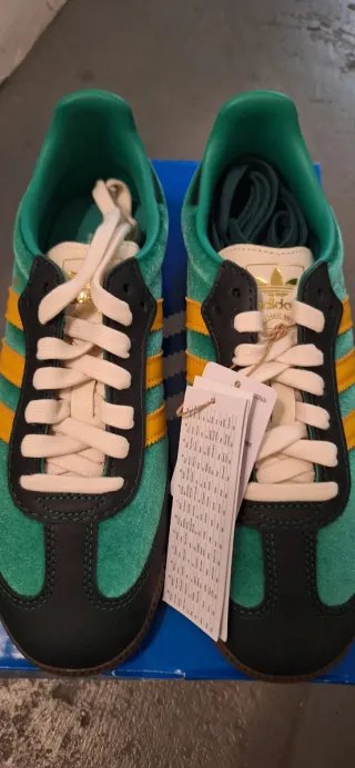 Adidas Samba Talla 40 Verde/Amarillo
